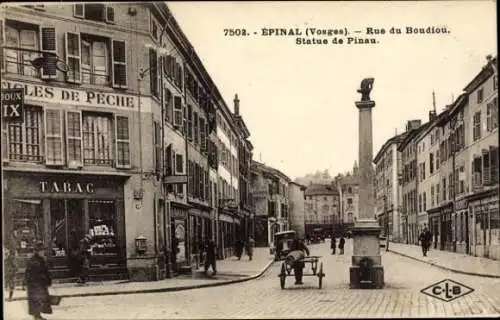 Ak Épinal Lorraine Vosges, Rue du Boudiou, Statue von Pinau