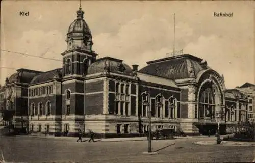 Ak Kiel, Bahnhof, Straßenseite