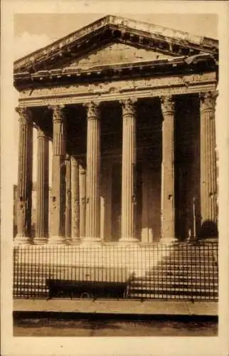 Ak Vienne Isère, Tempel des Augustus und der Livia, Römisches Bauwerk