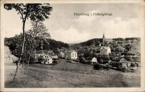 Ak Fichtelberg im Fichtelgebirge Oberfranken, Gesamtansicht, Kirche