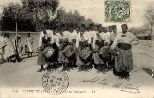 Ak Scenes et Types, La Nouba des Tirailleurs, Soldaten