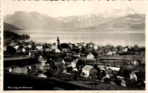 Ak Weyregg am Attersee Oberösterreich, Panorama, See, Berge