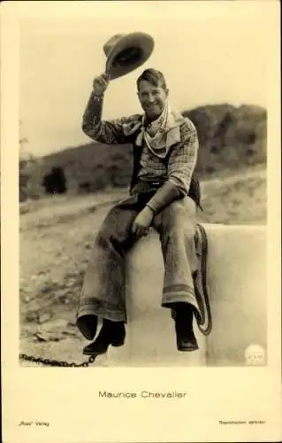 Ak Schauspieler Maurice Chevalier, Portrait, als Cowboy