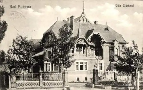 Ak Kudowa Zdrój Bad Kudowa Schlesien, Villa Glückauf