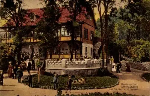 Ak Vlotho an der Weser, Gasthaus Amtshausberg, Inh. F. Schumacher, Besucher