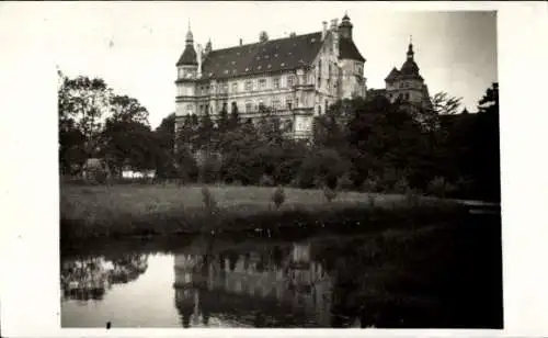 Foto Ak Güstrow in Mecklenburg, Blick zum Schloss