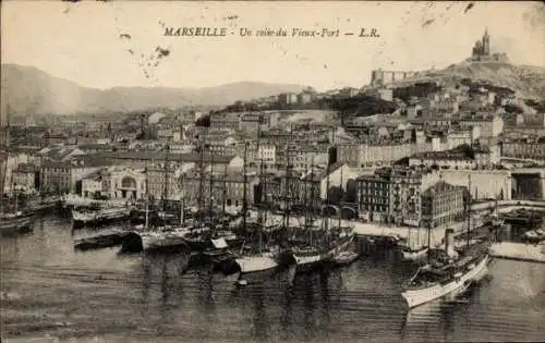 Ak Marseille Bouches du Rhône, Un coin du Vieux Port
