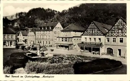 Ak Bad Berneck im Fichtelgebirge Bayern, Marktplatz, Fachwerkhäuser