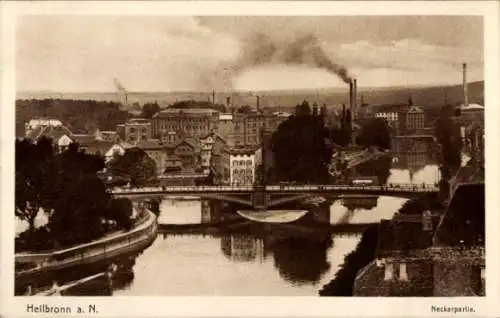 Ak Heilbronn in Baden Württemberg, Teilansicht, Fluss, Brücke, Schornsteine