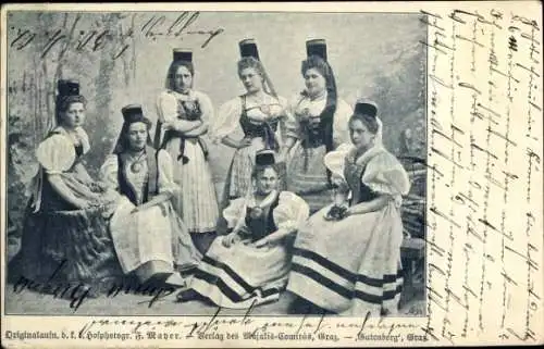 Ak Graz Steiermark, Frauen in Tracht