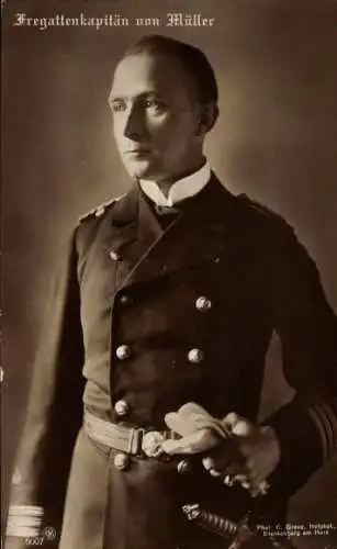 Ak Fregattenkapitän Karl von Müller, Portrait, SMS Emden