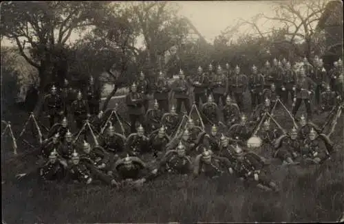 Foto Ak Königsbrück in der Oberlausitz, Truppenübungsplatz, Deutsche Soldaten in Uniformen