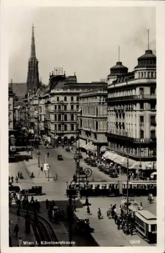 Ak Wien 1. Innere Stadt Österr., Kärntner Straße, Hotel Bristol, Straßenbahn, Geschäfte, Passanten