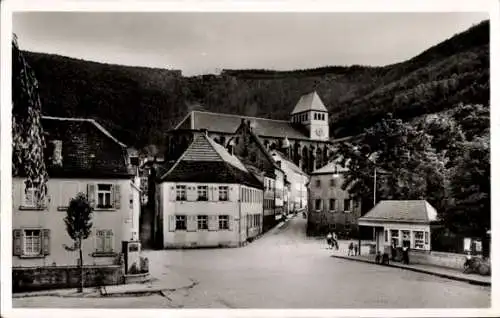 Ak Lambrecht, Blick auf den Ort und in eine Straße