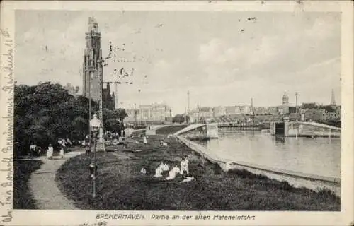Ak Bremerhaven, An der alten Hafeneinfahrt, Leuchtturm