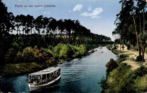 Ak Fangschleuse Grünheide in der Mark, an der neuen Löcknitz, Boot