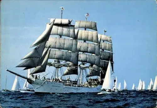 Ak Windjammer auf der Ostsee, Dreimaster, Segelboote, Regatta