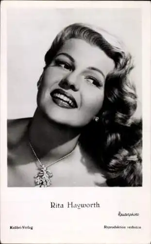 Ak Schauspielerin Rita Hayworth, Portrait, Schulterfrei, Halskette