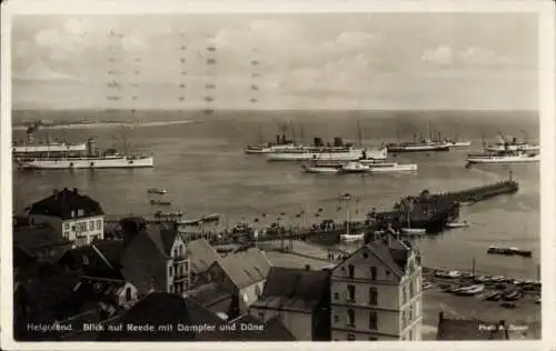 Ak Nordseeinsel Helgoland, Hafen, Reede mit Dampfern, Düne