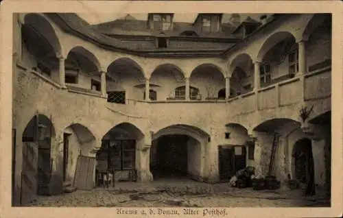 Ak Krems an der Donau in Niederösterreich, Alter Posthof