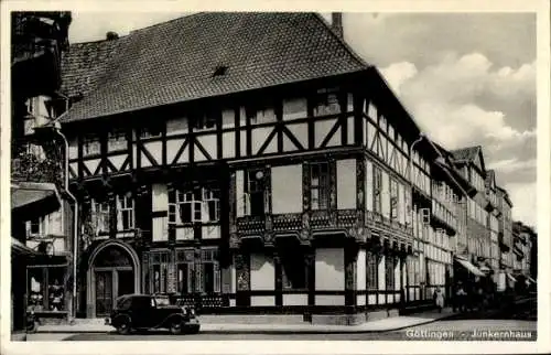 Ak Göttingen in Niedersachsen, Junkernhaus, Fachwerkhaus, Auto