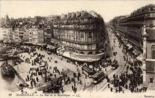 Ak Marseille Bouches du Rhône, Rue de la Republique