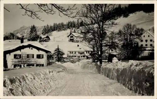 Foto Ak Feldgeding Bergkirchen Oberbayern, Teilansicht, Winter