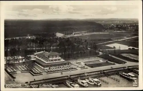 Ak Potsdam in Brandenburg, Sportplatz, Luftschiffhafen