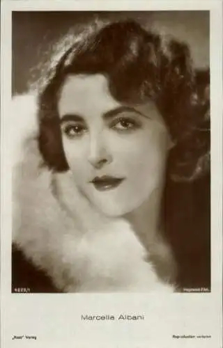 Ak Schauspielerin Marcella Albani, Portrait