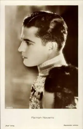 Ak Schauspieler Ramon Novarro, Portrait, Profilansicht, Ross Verlag 4130 2