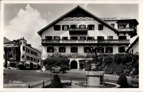 Ak Sankt Gilgen in Salzburg, Gasthof zur Post, Mozartbrunnen