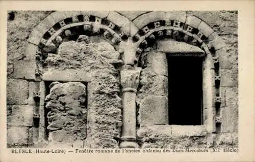 Ak Blesle Haute-Loire, Fenetre romane de l'ancien chateau des Ducs Mercoeurs