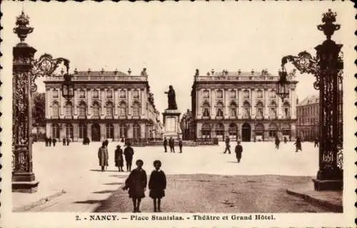 Ak Nancy Meurthe et Moselle, Place Stanislas, Theatre et Grand Hotel