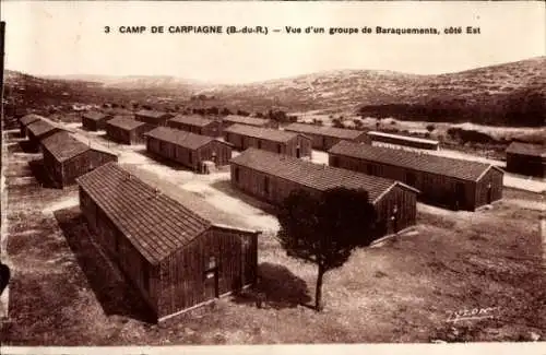 Ak Carpiagne Marseille Bouches du Rhône, vue d'un groupe de Baraquements, cote Est