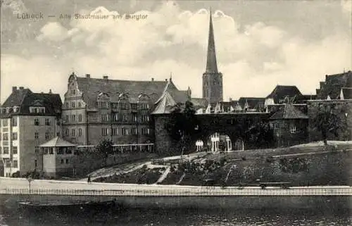 Ak Hansestadt Lübeck, Alte Stadtmauer, Burgtor