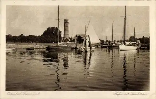 Ak Ostseebad Travemünde Lübeck, Hafen, Leuchtturm