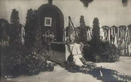 Ak Potsdam, Grabstätte der Kaiserin Auguste Viktoria im Antikentempel