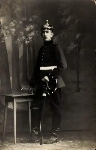 Foto Ak Poznań Posen, Deutscher Soldat in Uniform, Standportrait, I WK