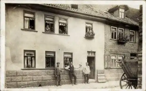 Foto Ak Greußen in Thüringen, Wohnhaus, Anwohner