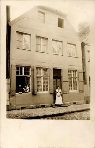 Foto Hamburg ? Familie am Haus