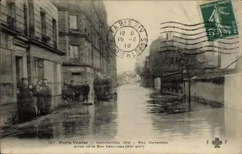 Ak Paris XV, Inondations 1910, Rue Duranton, Hochwasser
