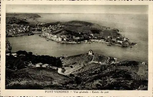 Ak Port Vendres Pyrénées Orientales, Vue generale, Entree du port