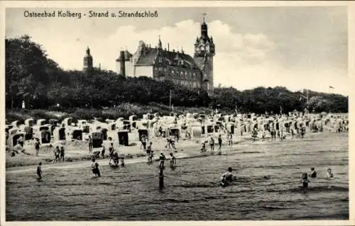 Ak Kołobrzeg Ostseebad Kolberg Pommern, Strand, Strandschloss