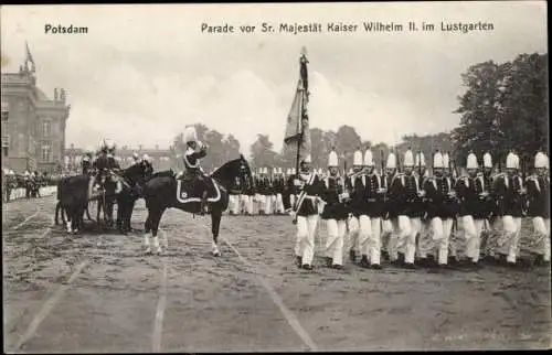 Ak Potsdam in Brandenburg, Parade im Lustgarten vor Kaiser Wilhelm II.