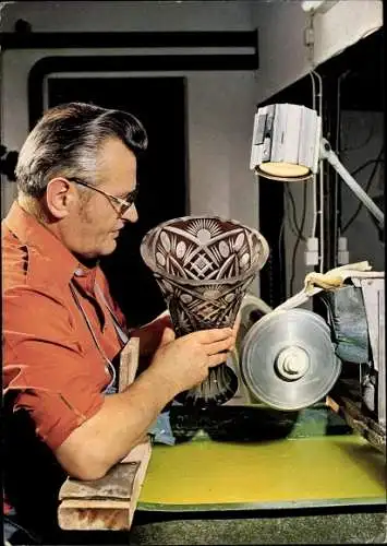 Ak Bad Driburg Nordrhein Westfalen, Glashütte, Kristall, Schleiferei, Vase, Lange Straße 127