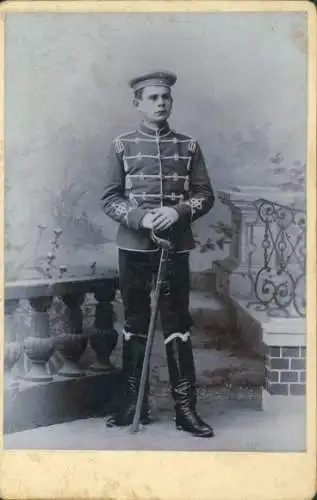 Foto Deutscher Soldat in Uniform, Husar, Standportrait