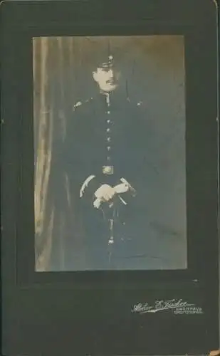 Foto Zwenkau in Sachsen, Deutscher Soldat in Uniform, Standportrait