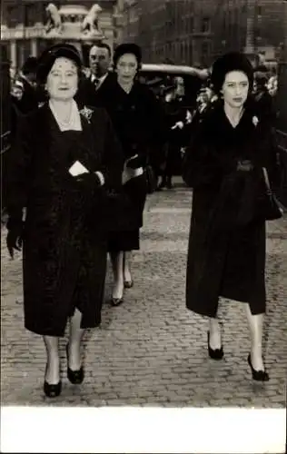 Foto Ak Elizabeth Angela Marguerite Bowes-Lyon, Portrait