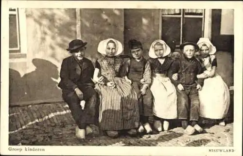 Ak Zeeland Niederlande, Groep kinderen, Niederländische Volkstracht