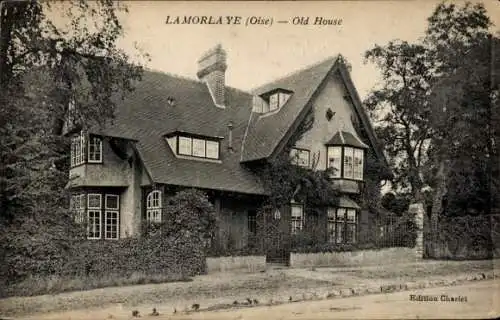 Ak Lamorlaye Oise, Old House, Blick auf ein altes Haus